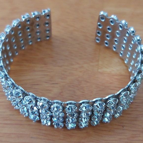 💚 Rhinestone Flex Cuff Bracelet Bling - Picture 4 of 5